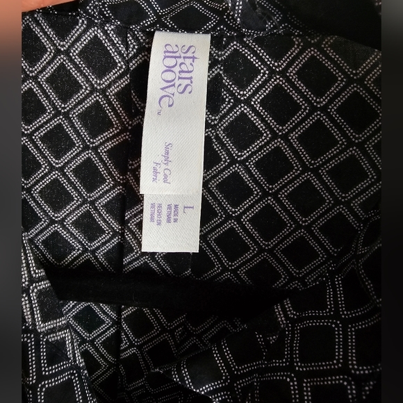 Stars Above Black Diamond Pink Trim Button Down Sleep Shirt (Size L) - Picture 6 of 7